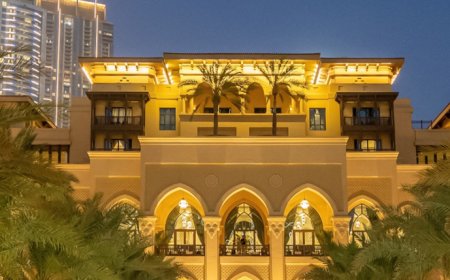 Palace Downtown, Souk Al Bahar, Starts $351, Rating 4.7, Downtown Dubai