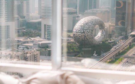 Fairmont Dubai, Trade Center, 5-Star, Starts $220, Rating 4.5, Sheikh Zayed Rd, Dubai