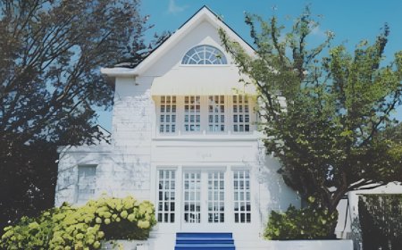 Capri Hotel Southampton, Hamptons, 4-Star, Starts $478, Rating 4.4, New York