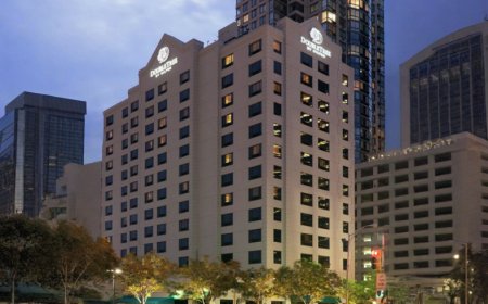 DoubleTree by Hilton, Jersey City, 4-Star, Starts $292, Rating 4.4, New Jersey