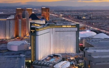 Park MGM, Las Vegas Blvd, 4-Star, Starts $126, Rating 4.4, Las Vegas