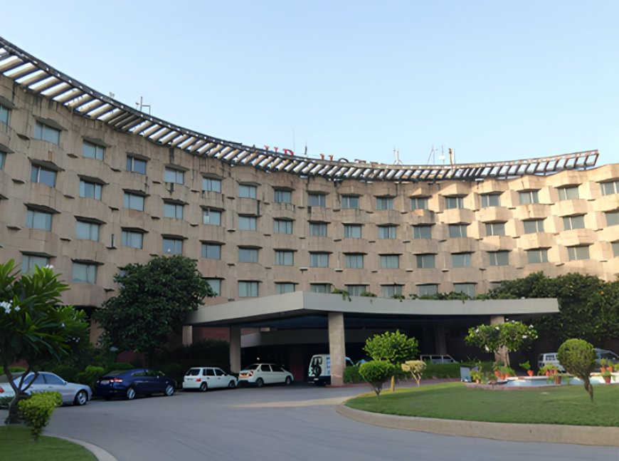 Centaur, IGI Airport, Starts $150, Rating 4.0, New Delhi